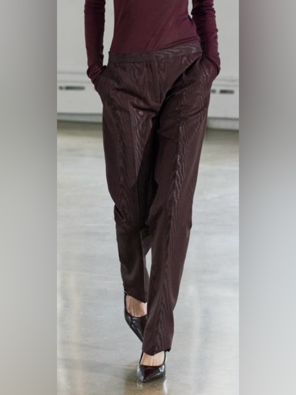 ZARA Metallic Burgundy Tapered Trousers XS Wine Jacquard Dress Pants